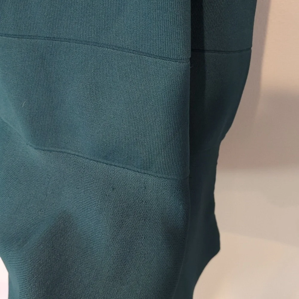 Vince Camuto Deep teal women's dress. Size 1X. Women's sleeveless dress.